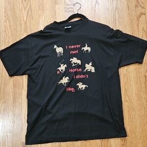 NWOT Back Graphic T-Shirt with Horse Design XL